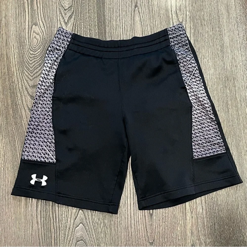 Under Armour Youth Boys Football Shorts Elastic Waistband Pull-On Black Large
